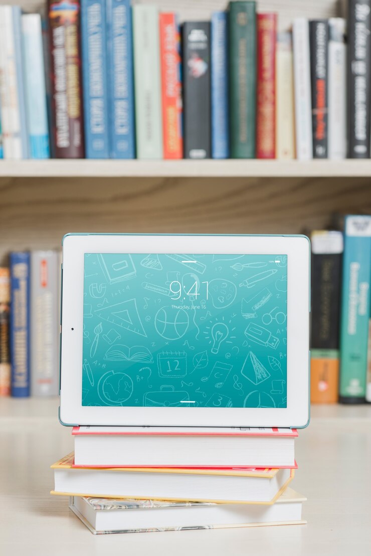 PSD tablet o ebook reader mockup con il concetto di letteratura