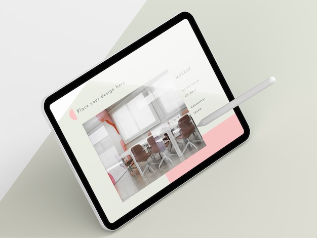 Tablette moderne à grand angle avec maquette d'écran