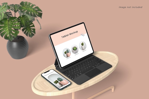 Tablette pro avec maquettes de smartphone sur table