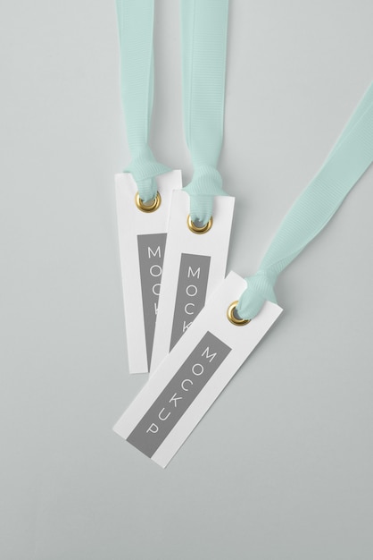 Tags com maquete de design de fita