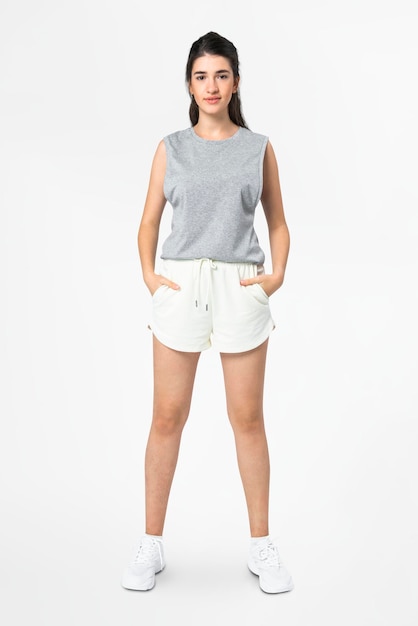 Tank top mockup psd donne39s abbigliamento attivo