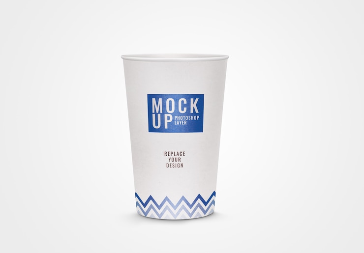 PSD tasse de maquette d'eau réaliste