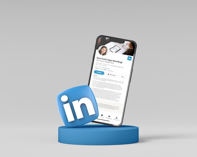 Telefono cellulare con mockup di social media