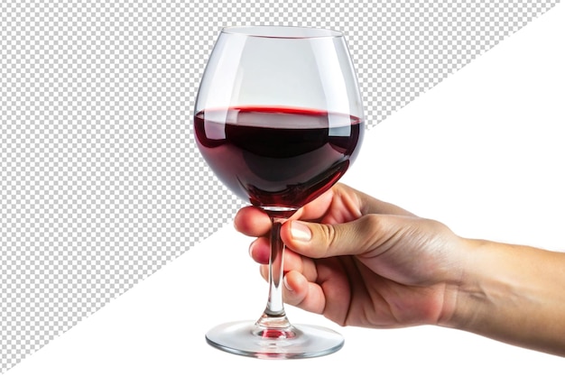tenendo un bicchiere di vino rosso isolato su uno sfondo bianco