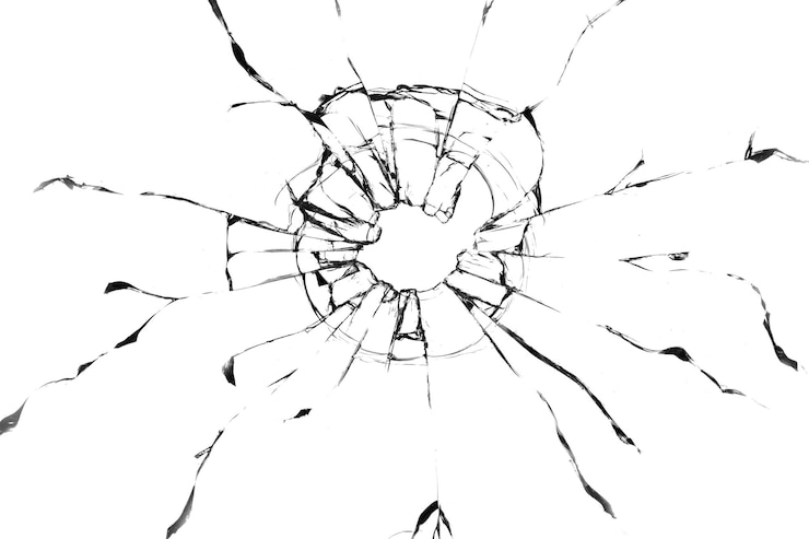 PSD texture di vetro rotto buco di proiettile sfondo trasparente