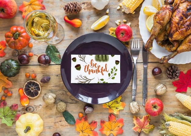 PSD thanksgiving-modell mit cover oder papier