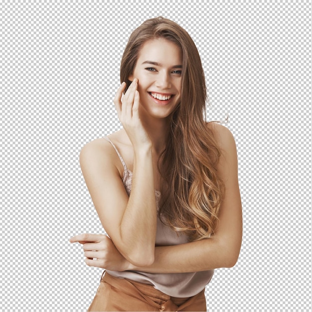 Tierna mujer sonriente tocando mejilla y riendo
