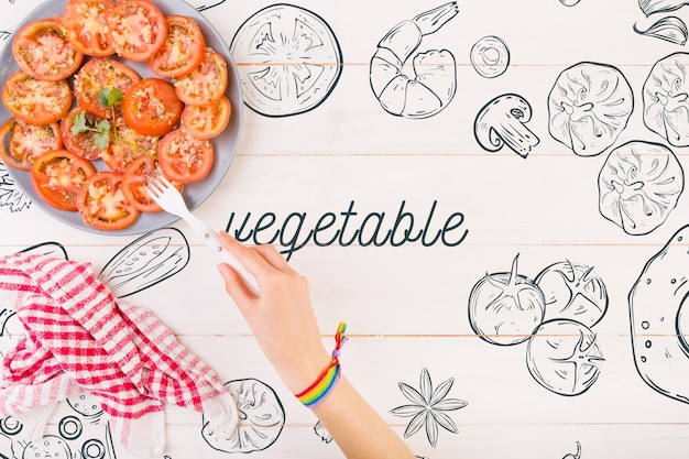 Tomaten auf Platte und Exemplar