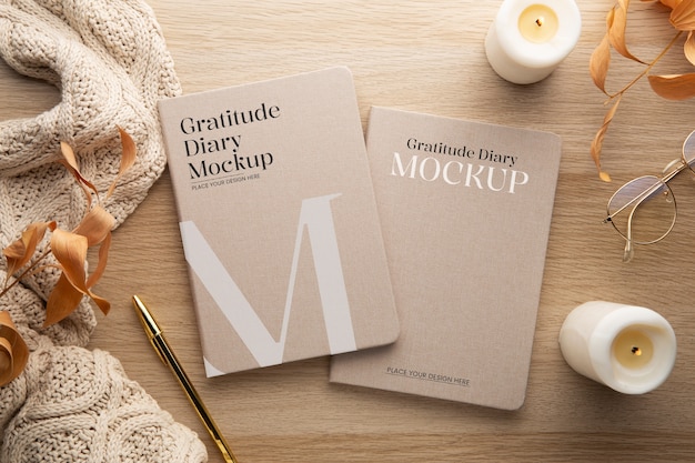 Top view mockup del diario della gratitudine
