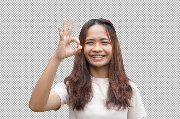 Les touristes asiatiques sourient joyeusement