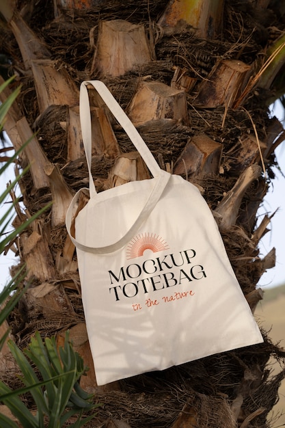 Tragetaschenmodell in der Natur