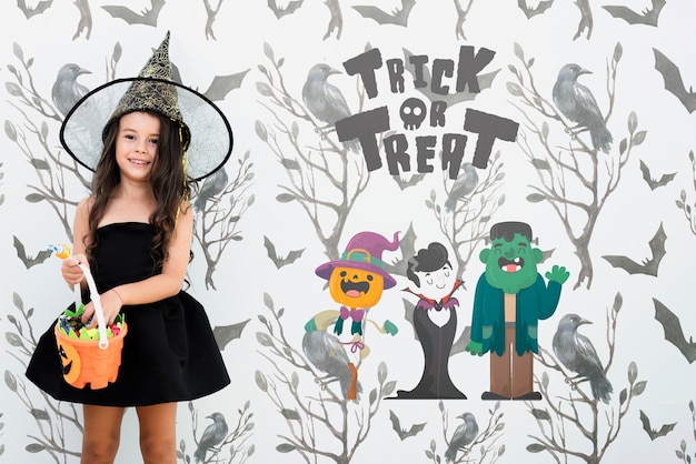 Travessuras ou gostosuras personagens de halloween e garota vestida de bruxa