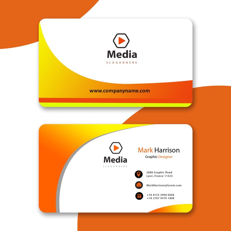 tres tarjetas de visita con el logotipo para medios de comunicación