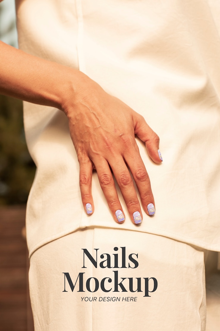 PSD um belo modelo de manicure.