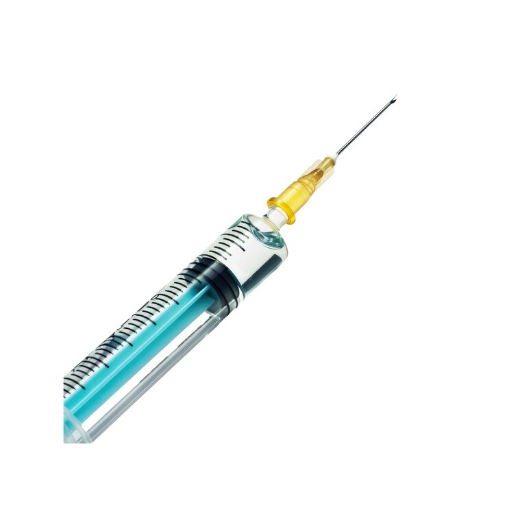 PSD um close-up de uma seringa médica com uma vacina