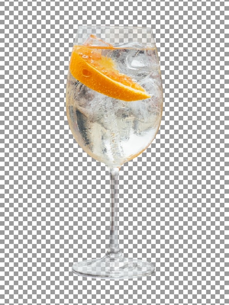 Um copo de limonada com cubos de gelo em fundo transparente
