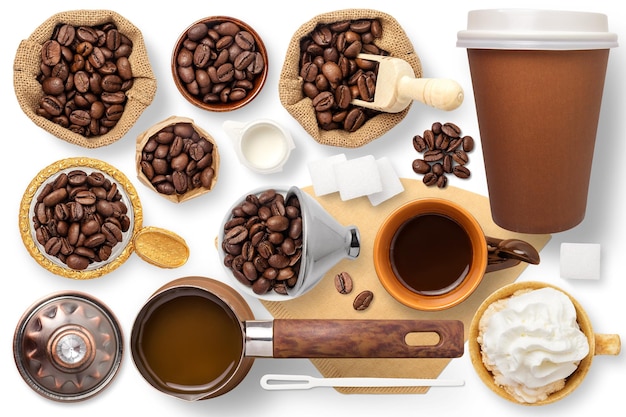 PSD uma mesa cheia de café e grãos de café, incluindo uma xícara de café, grãos de café e uma xícara de café.