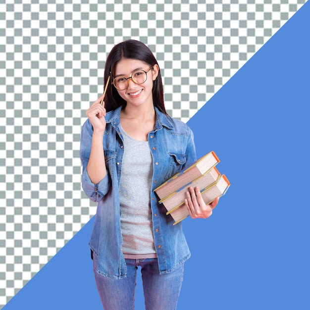 uma mulher com uma jaqueta de jeans está segurando uma pilha de livros