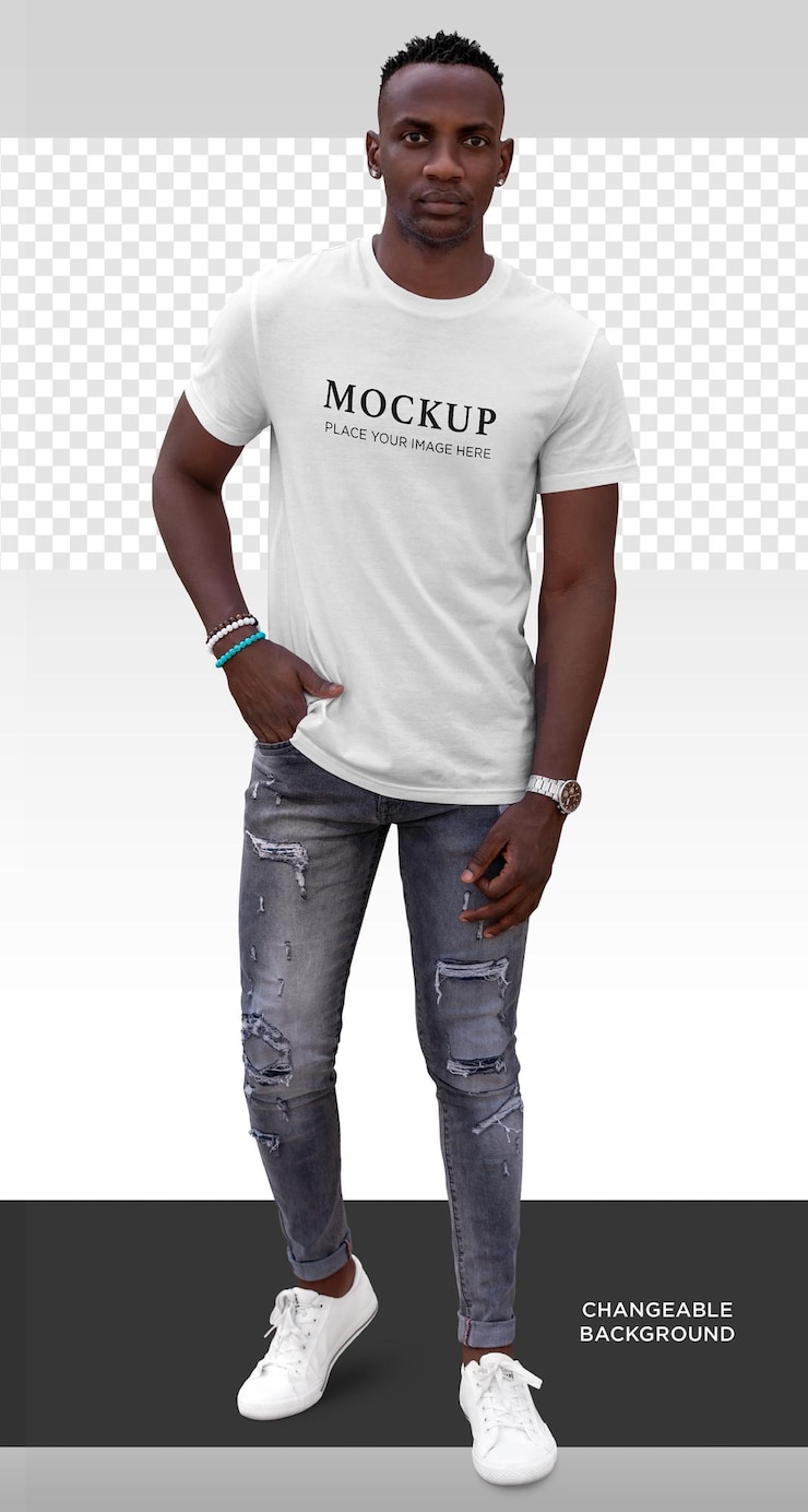 PSD un uomo che indossa un mockup di t-shirt bianca su sfondo isolato