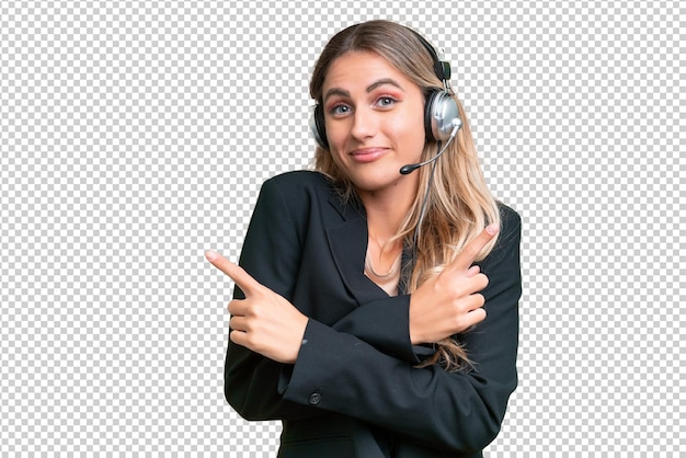 Una bella donna uruguaiana con un background isolato