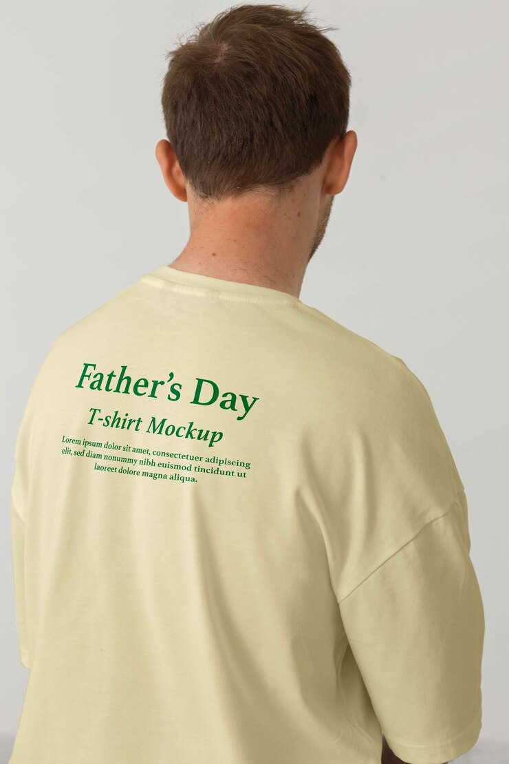 PSD uomo che indossa un modello di maglietta per la festa del padre