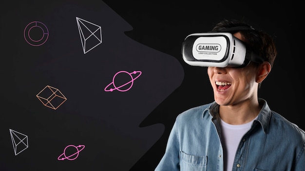 Uomo felice con gli occhiali vr