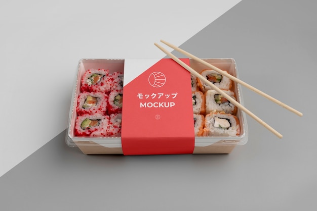 Variedade de fast food japonês com embalagem mock-up