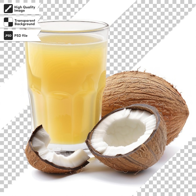 un vaso de jugo de coco junto a una bebida de coco