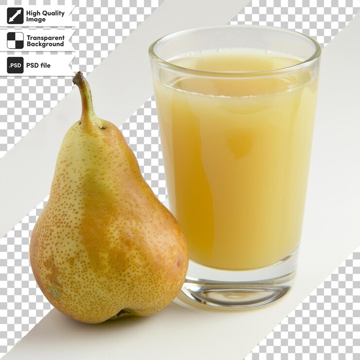 PSD un vaso de jugo de naranja al lado de una pera