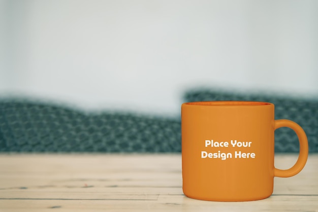 Verschwommener Hintergrund-Cup-Mockup-PSD-Design