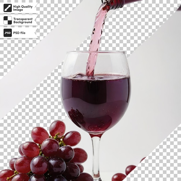 PSD vino tinto psd vertido en vaso con uvas sobre un fondo transparente con capa de máscara editable