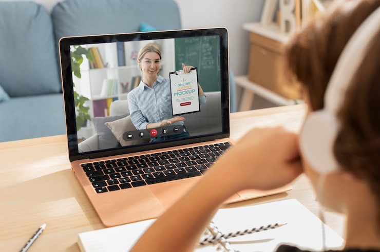 PSD virtuelles klassenzimmer und studieren mit laptop-modell
