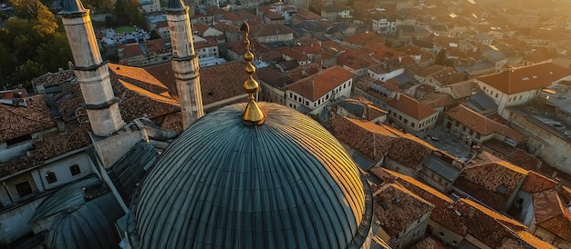 Vista aerea di una cupola di una moschea in una città europea