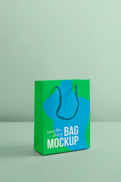 Vista de la bolsa de papel reciclado para la concientización del día de la tierra