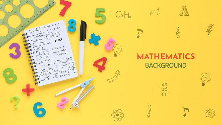 PSD vista dall'alto dello sfondo di matematica con notebook e numeri
