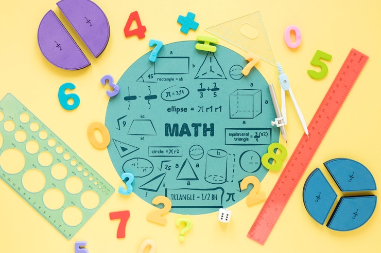 PSD vista dall'alto di forme e righelli per la matematica