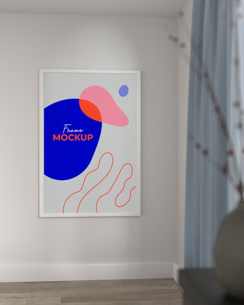 Vista dell'interno della stanza con mobili e decorazioni