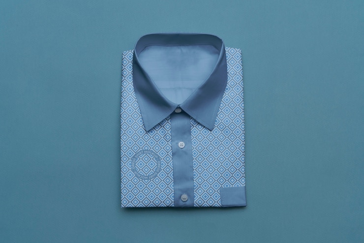 PSD vista de la maqueta de camisa de vestir formal