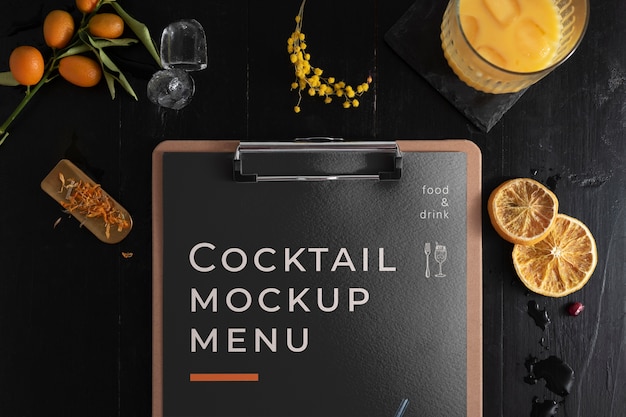 PSD vue de dessus sur la conception de la maquette du flyer cocktail