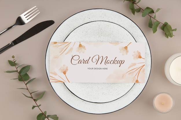 Vue de dessus menu de mariage et plantes