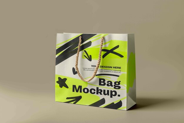 Vue rapprochée d'une maquette de sac à courses avec un style griffonné