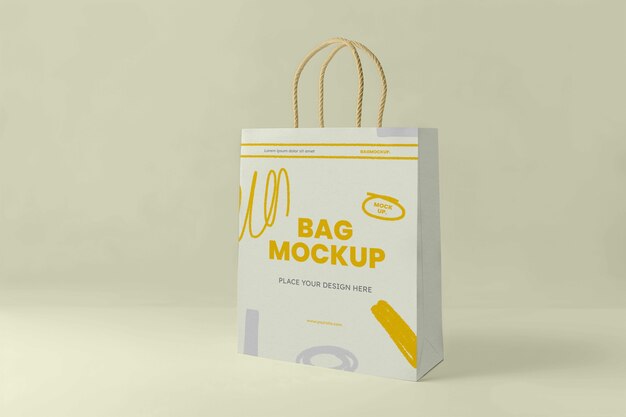 Vue rapprochée d'une maquette de sac à courses avec un style griffonné
