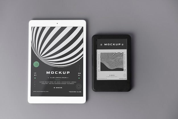 Vue supérieure sur le modèle de livre électronique
