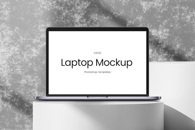 Weißes Thema eines Laptop-Modells auf dem Podium, bearbeitbare PSD-Vorlage
