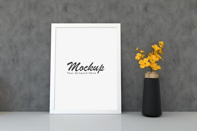 White frame mockup mit gelber blumenvase