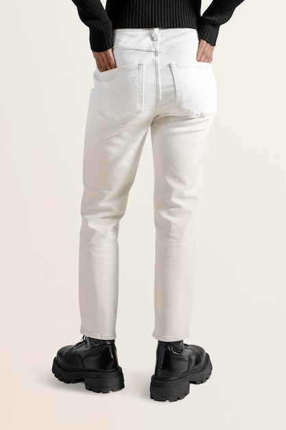 Women39s jeans mockup back view roupas casuais design de moda psd