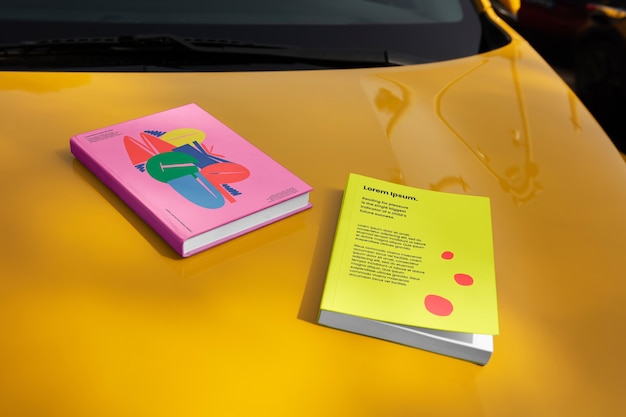 Zeitschrift über Auto-Mockup