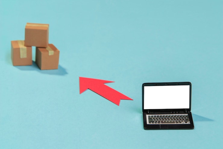 Ücretsiz Fotoğraf kutular ve laptop ile düzenleme