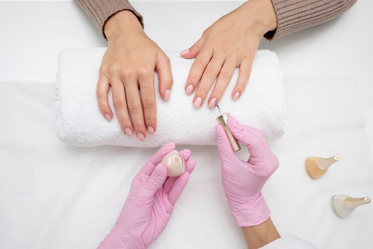 Ücretsiz Fotoğraf nail care manicure process