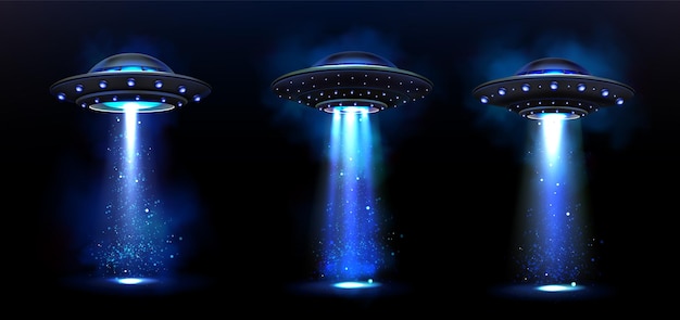 Vecteur gratuit 3d ufo spaceship realistic abduction light beam background futuristic spacecraft ship glowing extraterrestrial area at night fog different flying aircraft bulb spotlight ray on black background